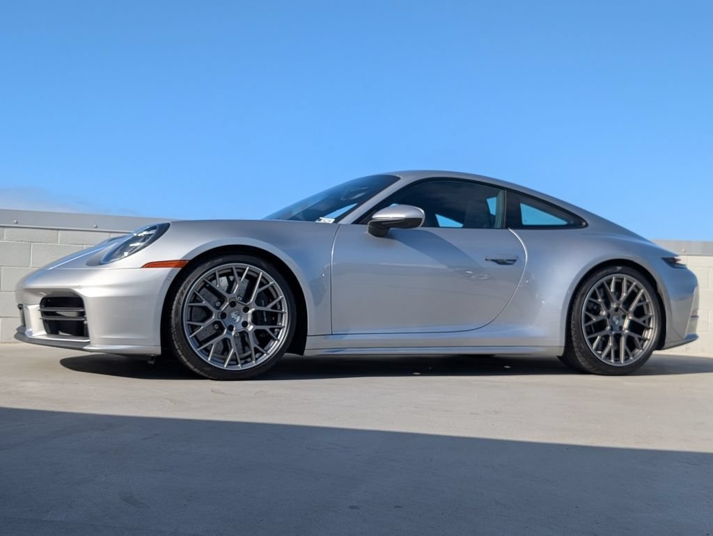 Used 2025 Porsche 911 Carrera S RWD image 2