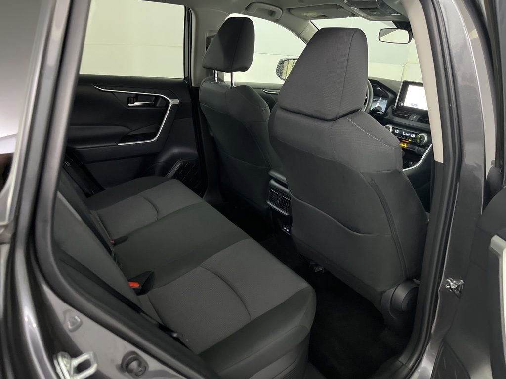 Used 2025 Toyota RAV4 XLE image 24