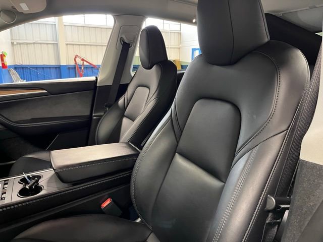 Used 2023 Tesla Model Y Long Range AWD/4WD image 23