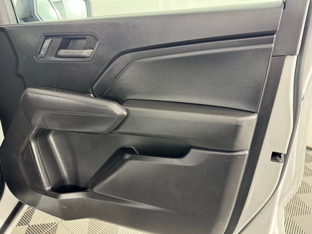 Used 2023 Chevrolet Colorado W/T RWD image 36