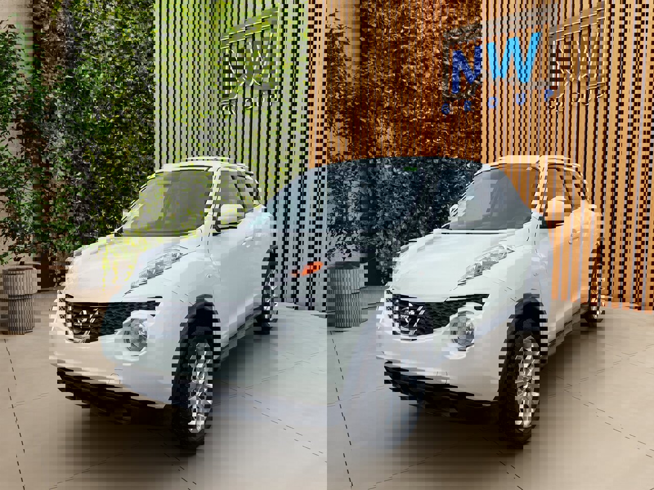 Used 2012 Nissan Juke SV image 3