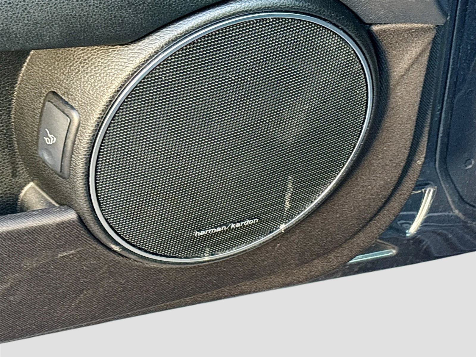 Used 2014 Mercedes-Benz C 250 Sedan image 17