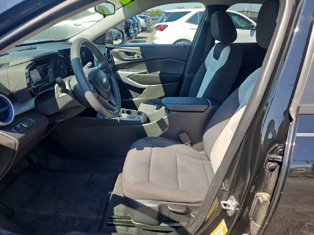 Used 2024 Chevrolet Trax LS w/ Driver Confidence Package FWD image 10