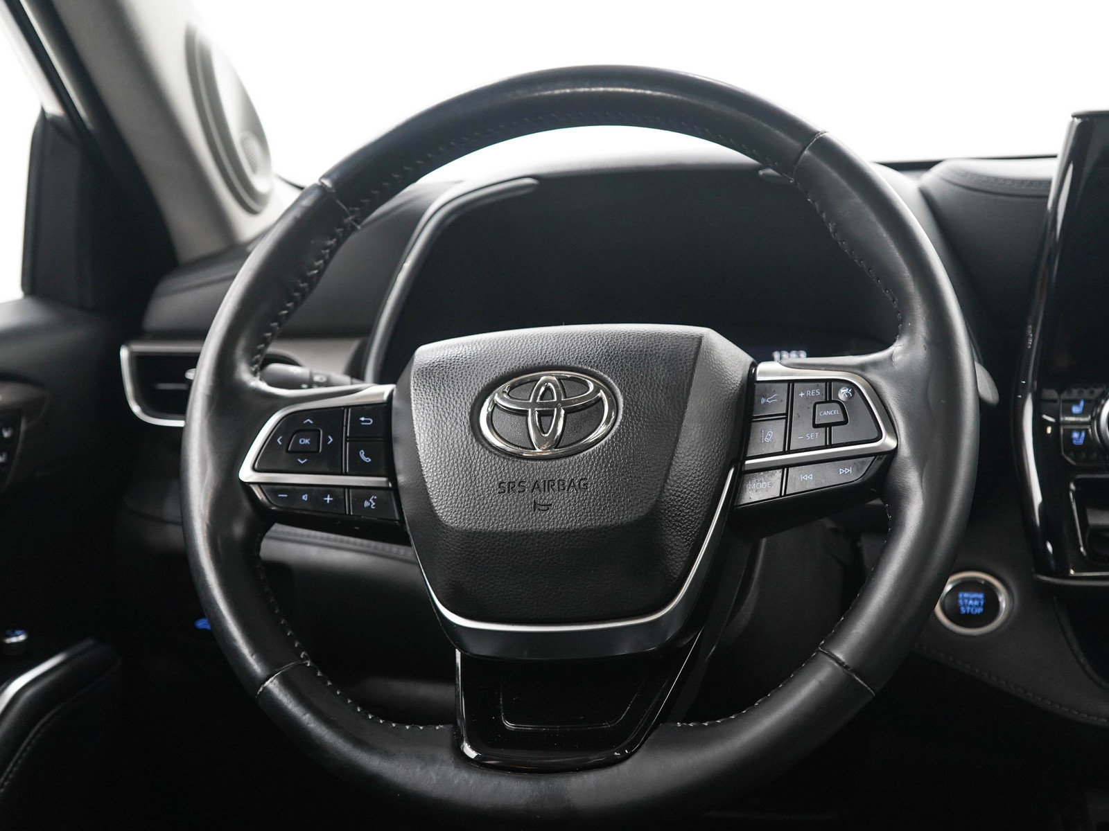 Used 2021 Toyota Highlander Limited AWD/4WD image 18