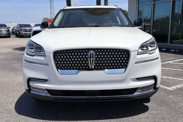 Used 2020 Lincoln Aviator Reserve w/ Equipment Group 202A AWD/4WD image 2