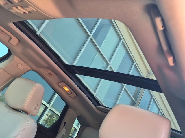 Used 2014 Cadillac SRX Premium image 15