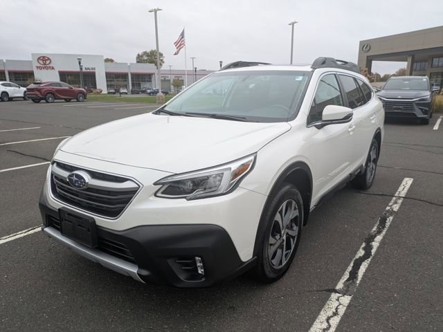 Used 2022 Subaru Outback Limited image 2