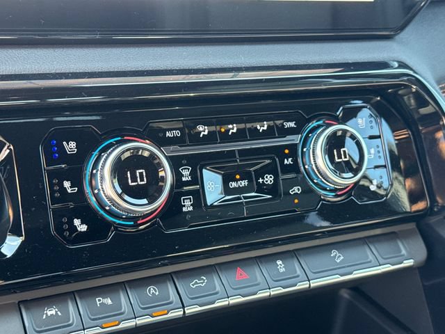 New 2026 GMC Sierra 1500 AT4 w/ AT4 Premium Package AWD/4WD image 26
