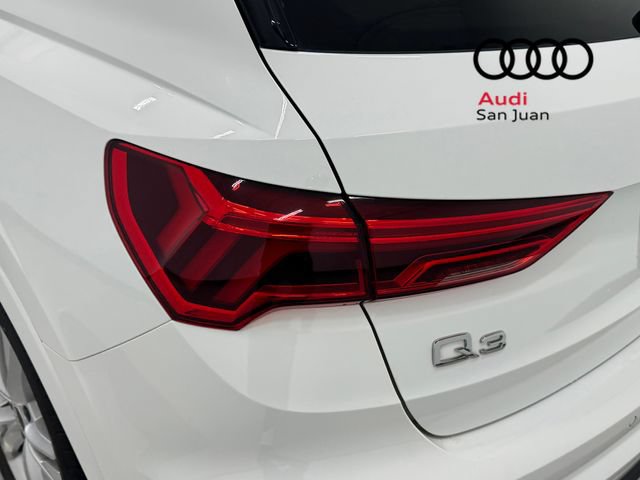 Used 2022 Audi Q3 2.0T Premium Plus w/ Premium Plus Package AWD/4WD image 9