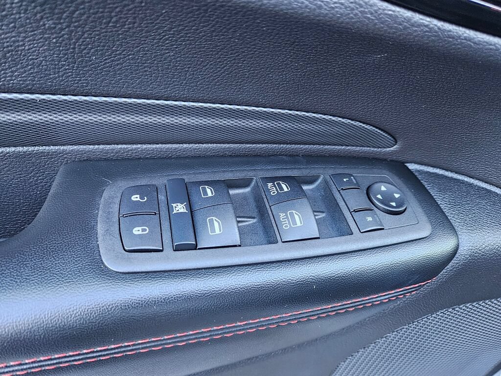 Used 2025 Dodge Durango GT AWD/4WD image 23