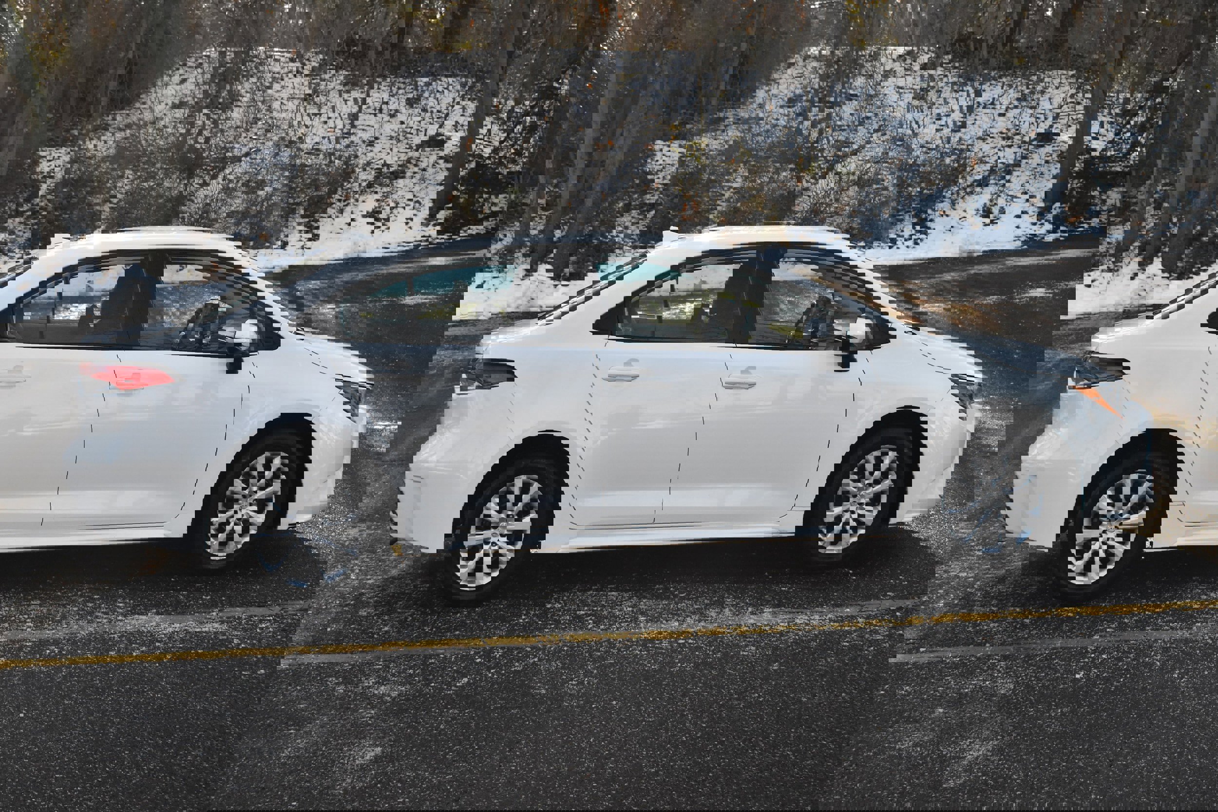 Used 2022 Toyota Corolla LE image 10