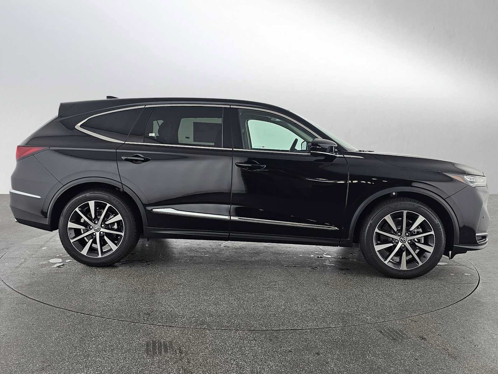 New 2026 Acura MDX w/ Technology Package FWD image 2