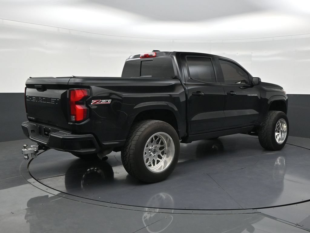 Used 2025 Chevrolet Colorado Z71 AWD/4WD image 5