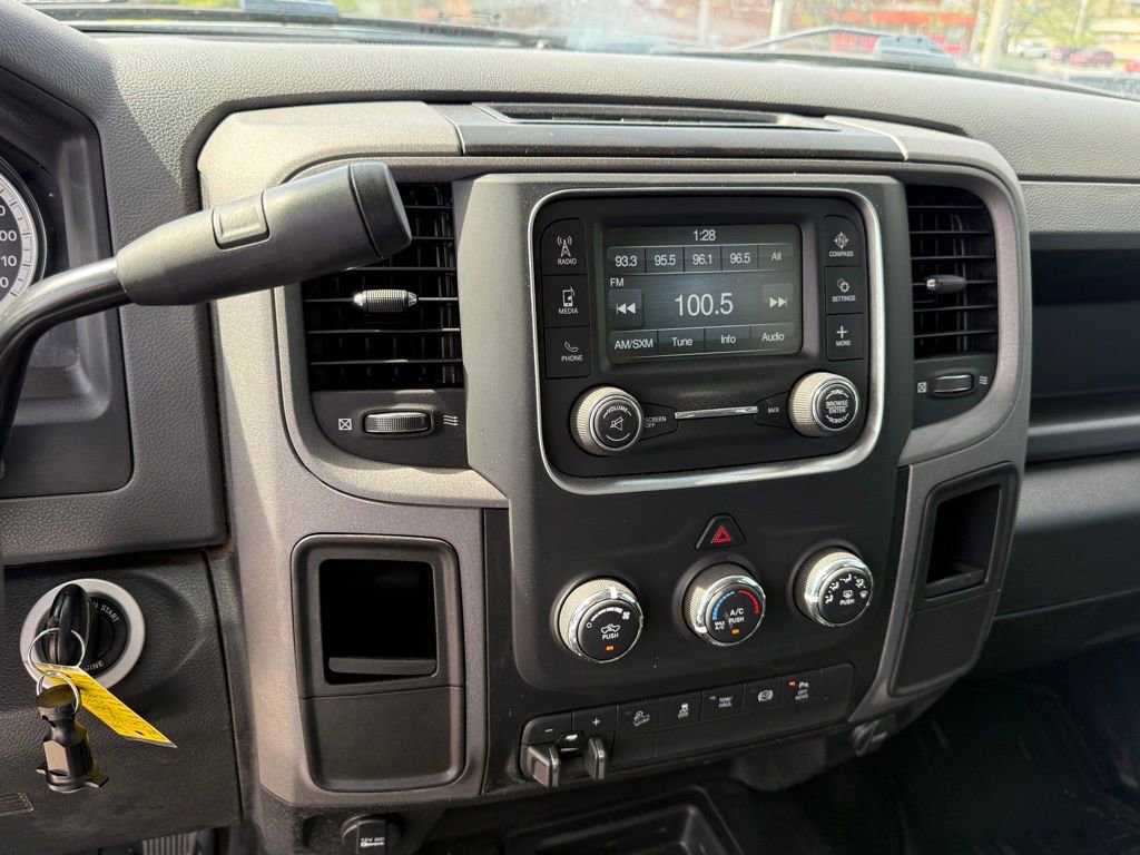 Used 2018 RAM 2500 Tradesman w/ Chrome Appearance Group image 21