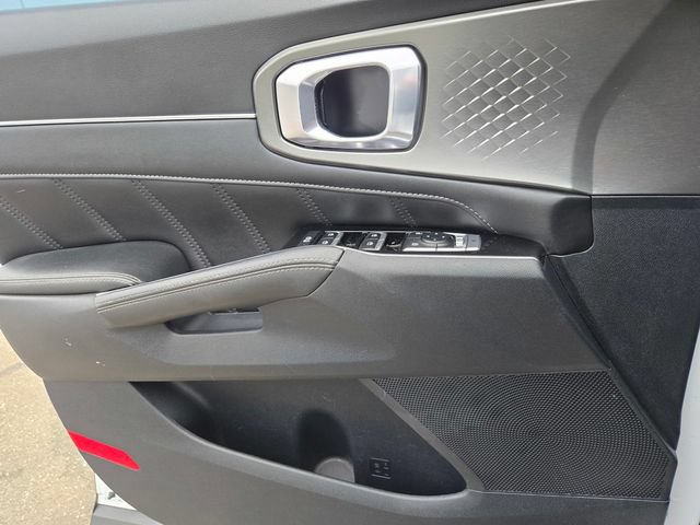 Certified 2023 Kia Sorento SX AWD/4WD image 16