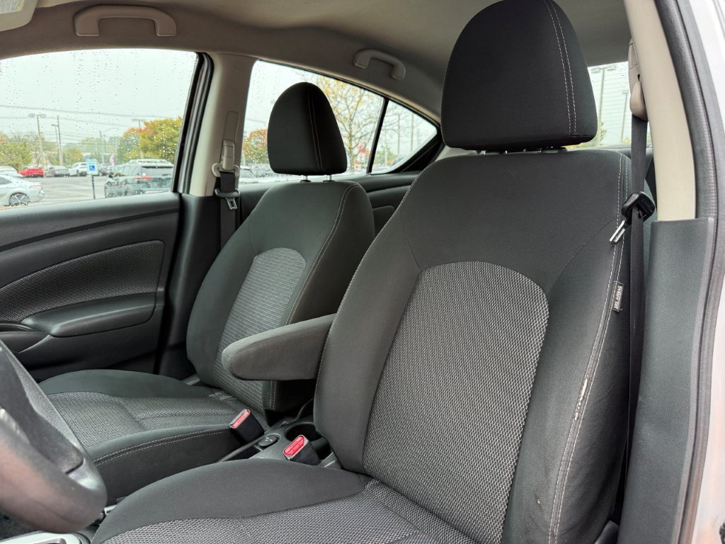 Used 2018 Nissan Versa SV FWD image 13