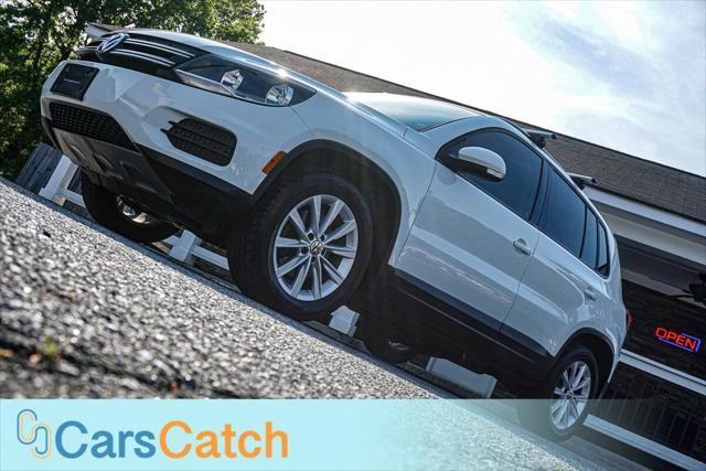Used 2017 Volkswagen Tiguan Limited w/ Premium Package image 4