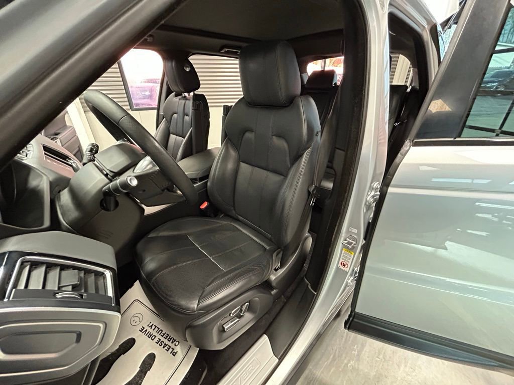 Used 2014 Land Rover Range Rover Sport HSE image 7