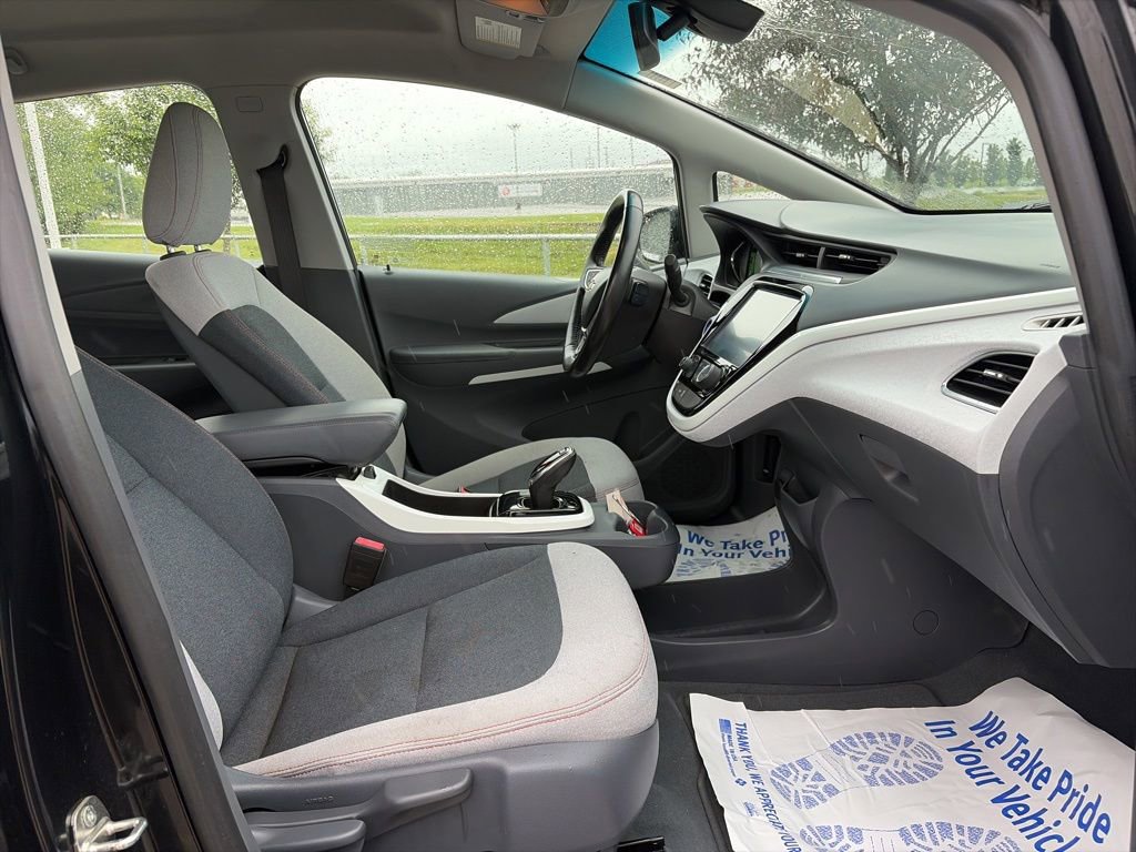 Used 2020 Chevrolet Bolt LT FWD image 24