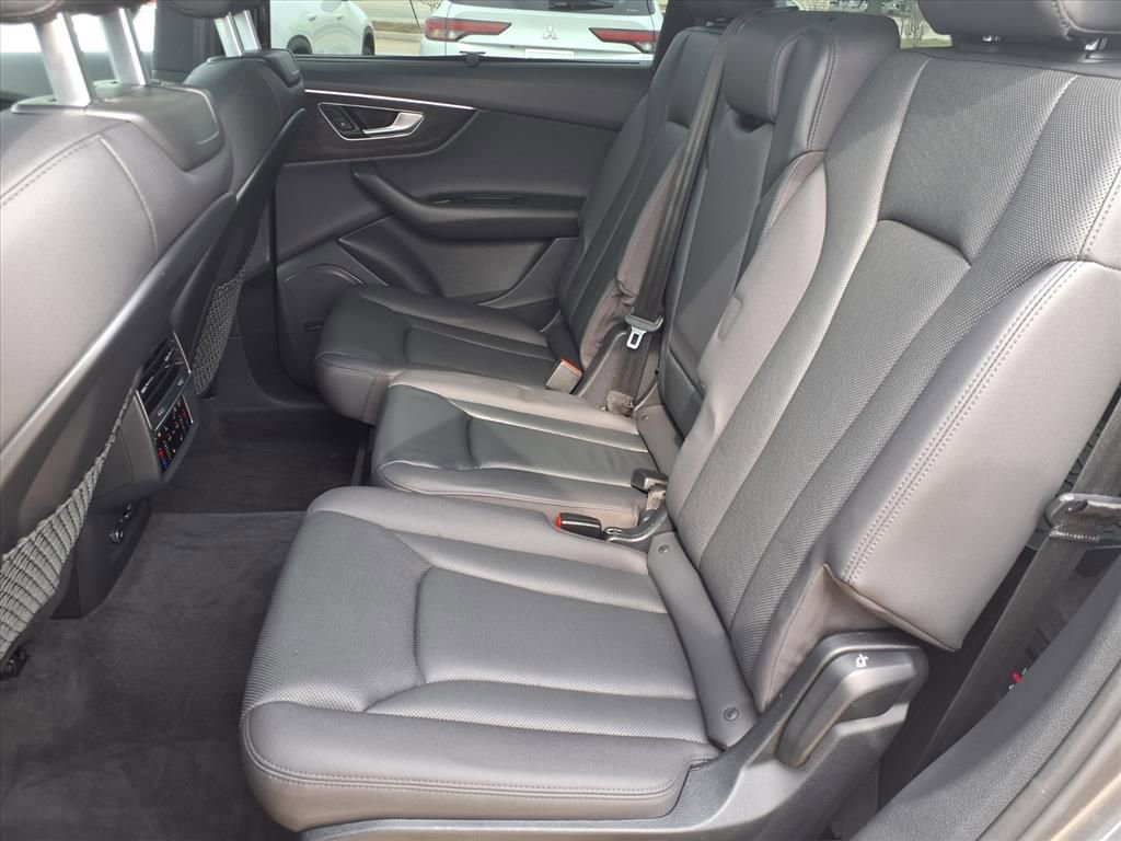 Used 2020 Audi Q7 3.0T Premium Plus w/ Premium Plus Package image 24