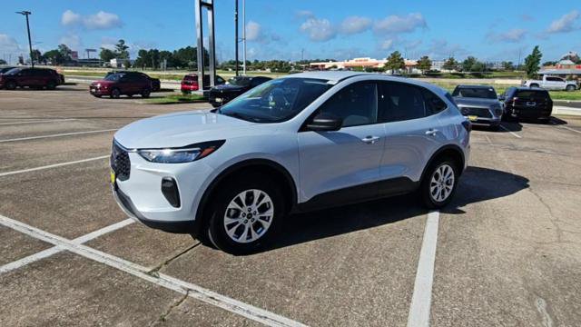 Used 2025 Ford Escape Active AWD/4WD image 4