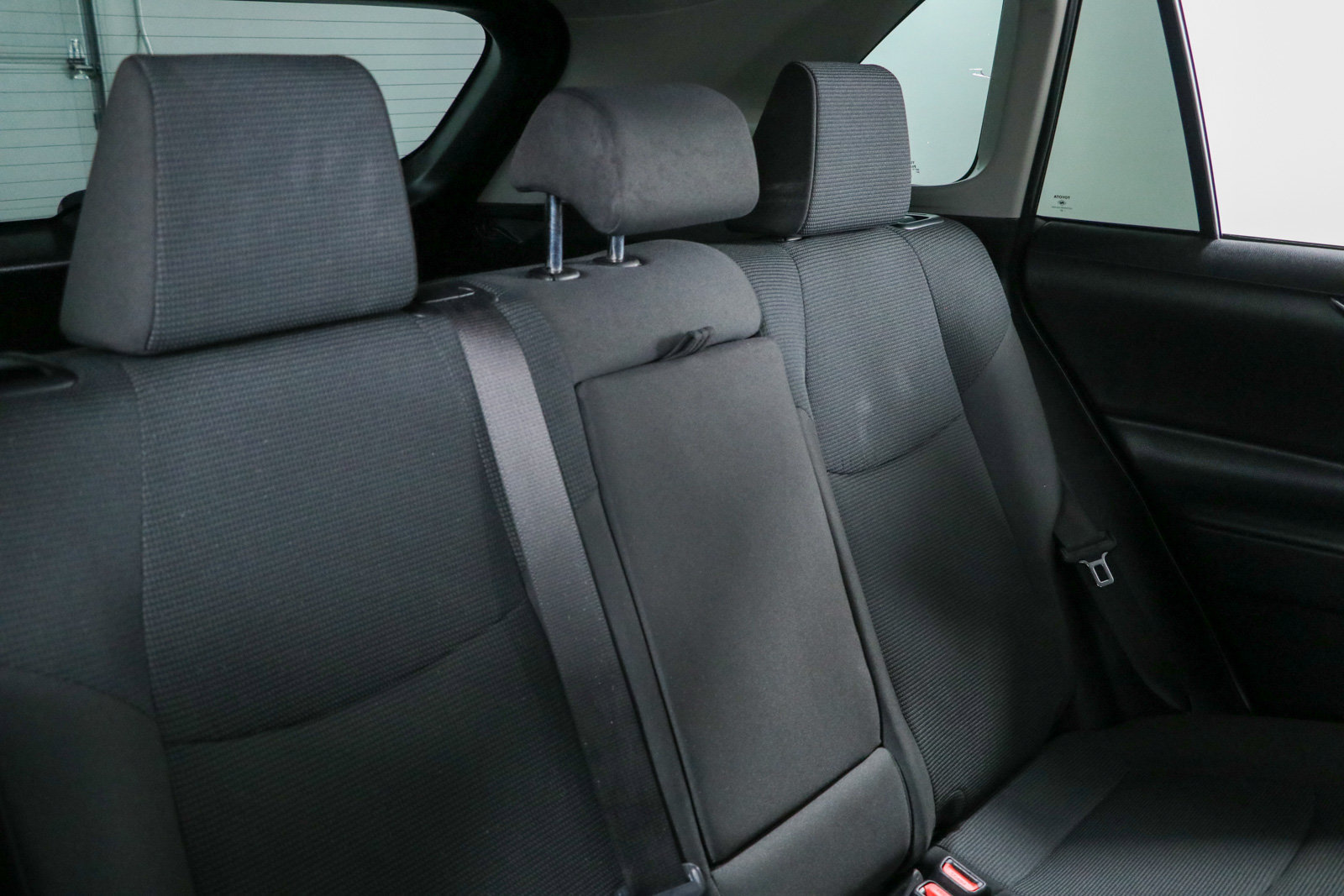 Used 2024 Toyota RAV4 LE FWD image 27