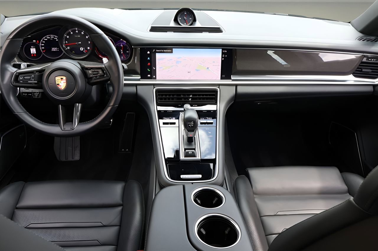 Used 2022 Porsche Panamera 4S image 17