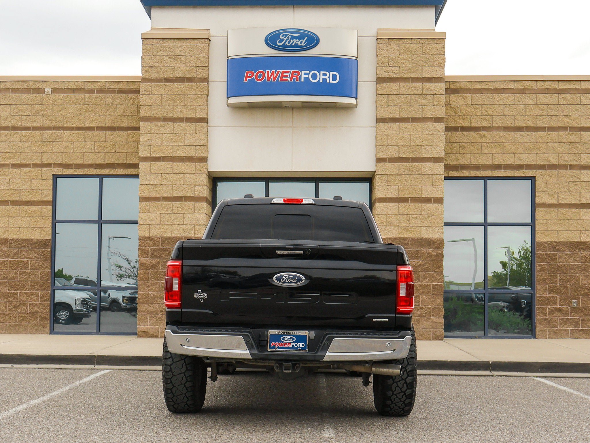 Used 2023 Ford F150 XLT w/ Equipment Group 302A High AWD/4WD image 7