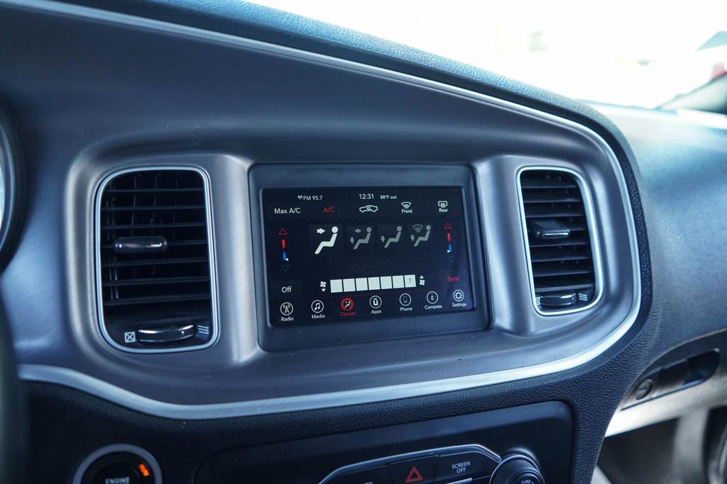 Used 2022 Dodge Charger SXT image 19