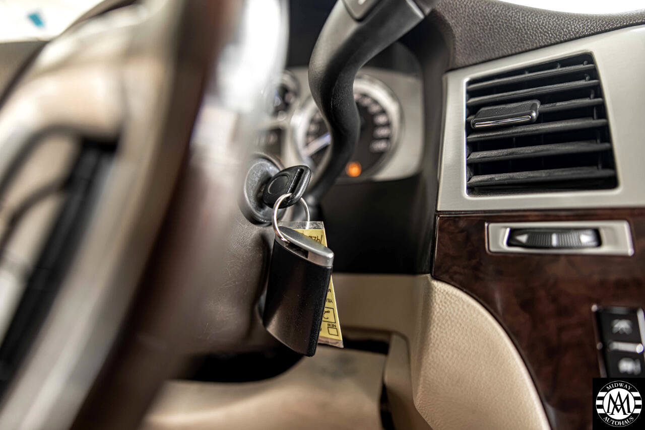 Used 2010 Cadillac Escalade EXT Luxury image 25