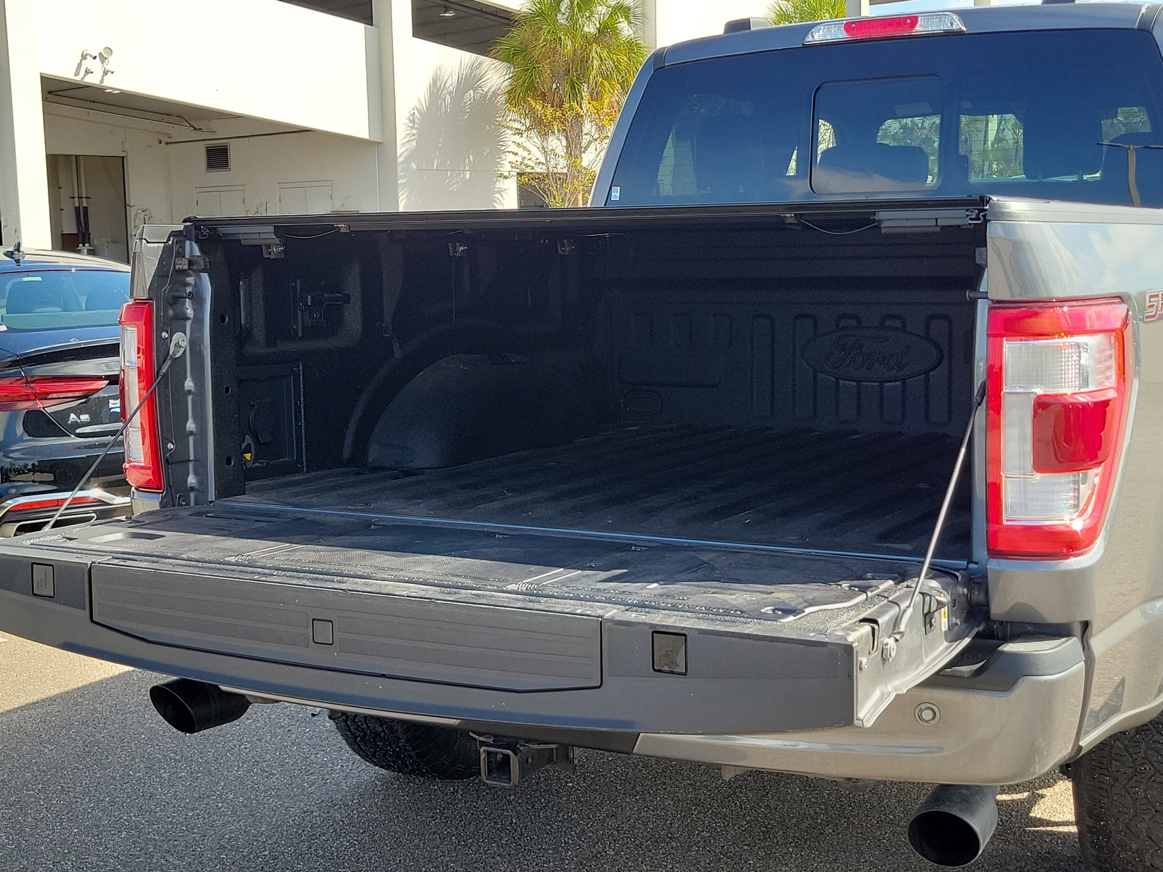 Used 2022 Ford F150 Lariat image 12