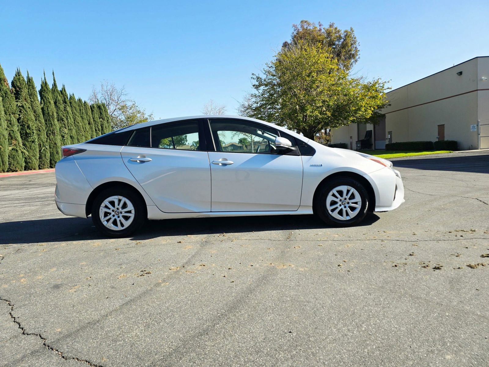 Used 2017 Toyota Prius Two image 4