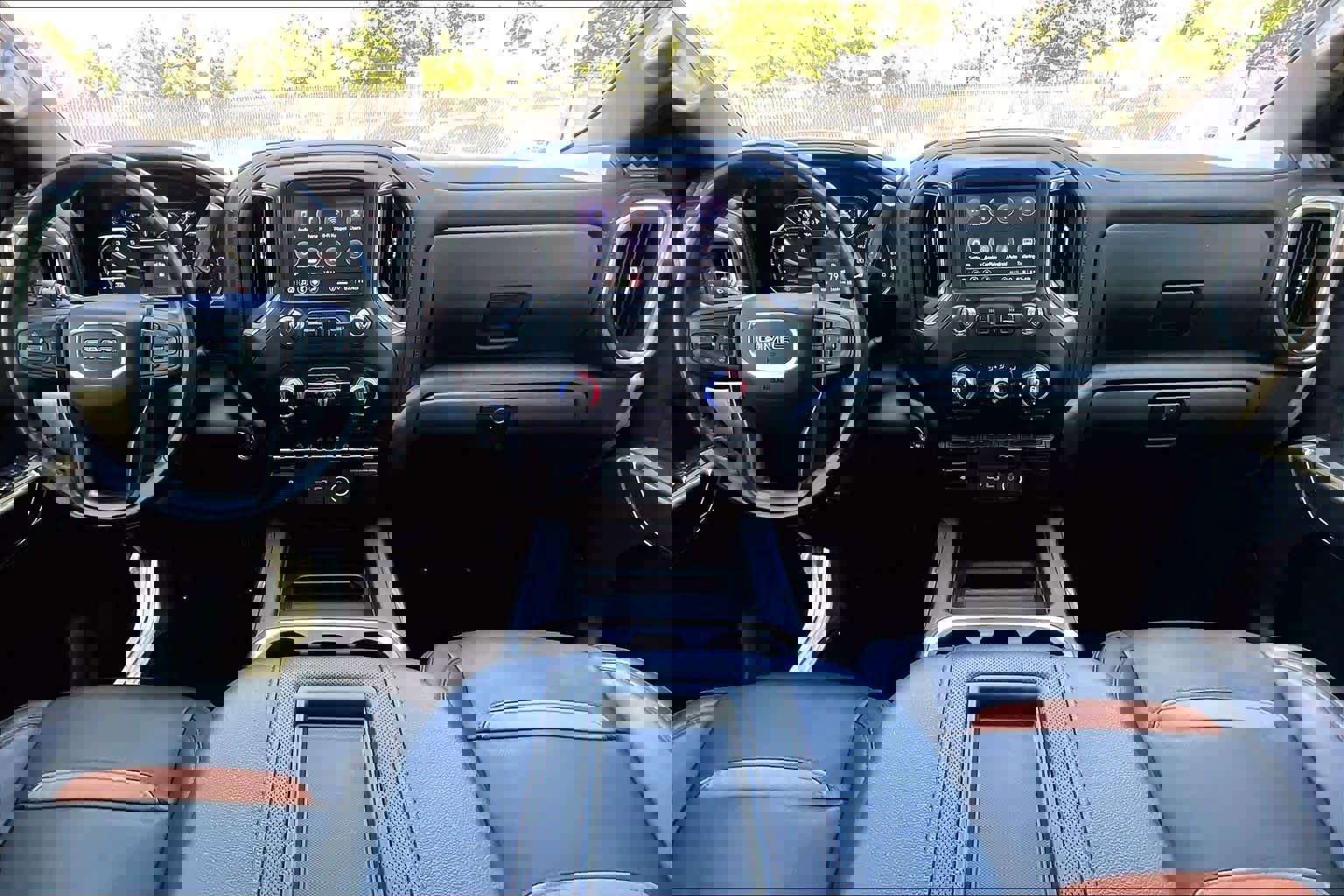 Used 2021 GMC Sierra 1500 AT4 image 16