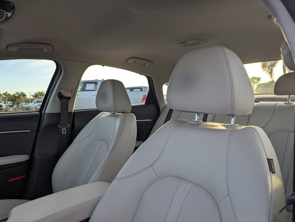 Used 2022 Hyundai Sonata Limited image 20