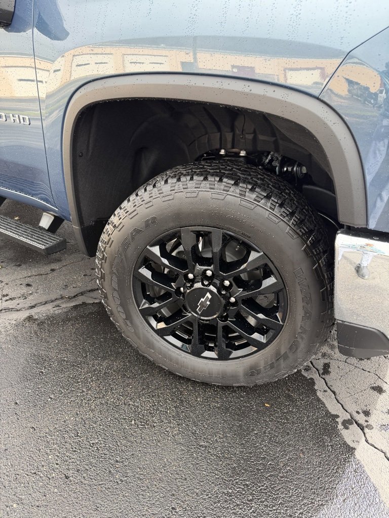 New 2026 Chevrolet Silverado 2500 LT image 5