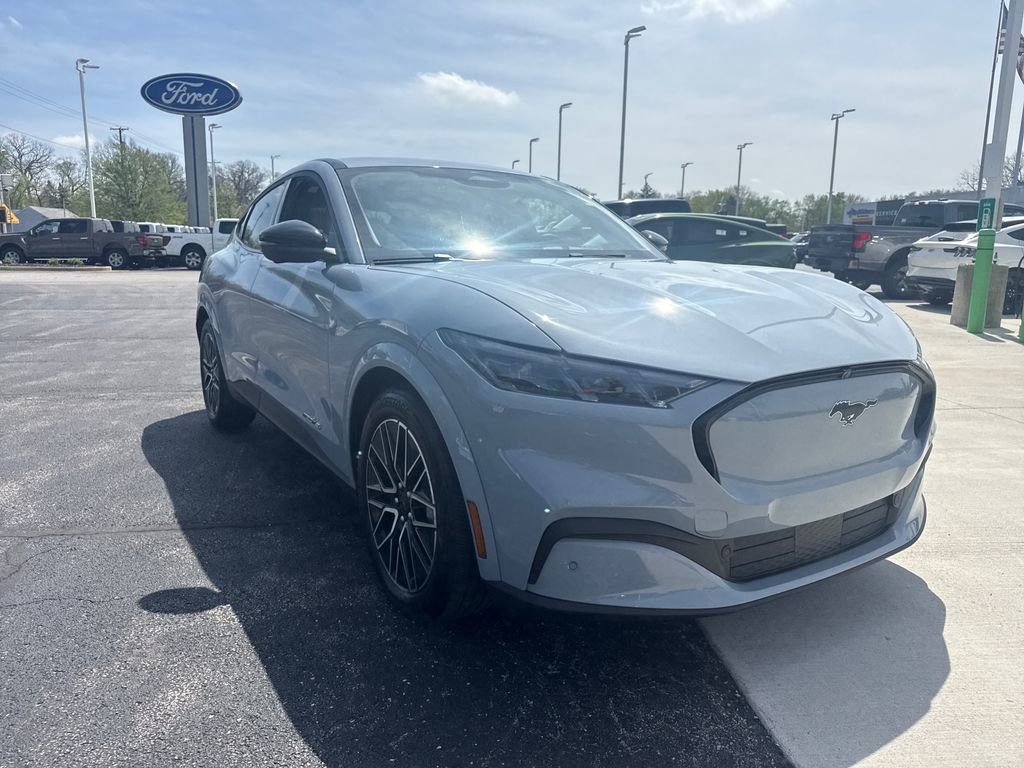 Used 2025 Ford Mustang Mach-E Premium image 4