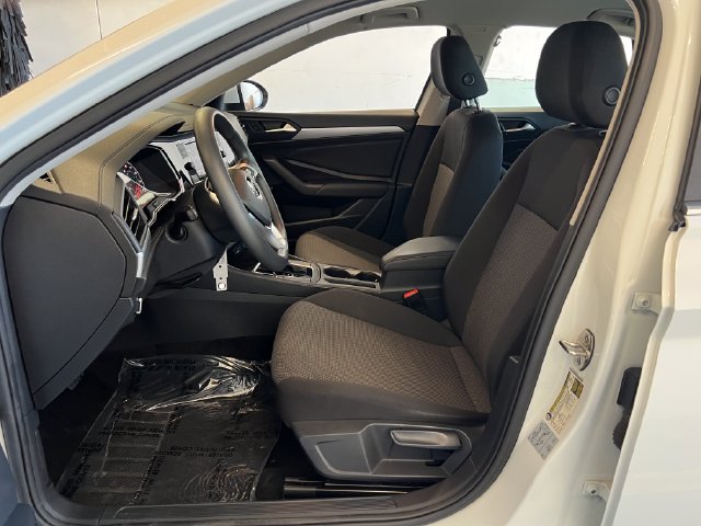 Used 2021 Volkswagen Jetta S w/ Driver Assistance Package FWD image 27
