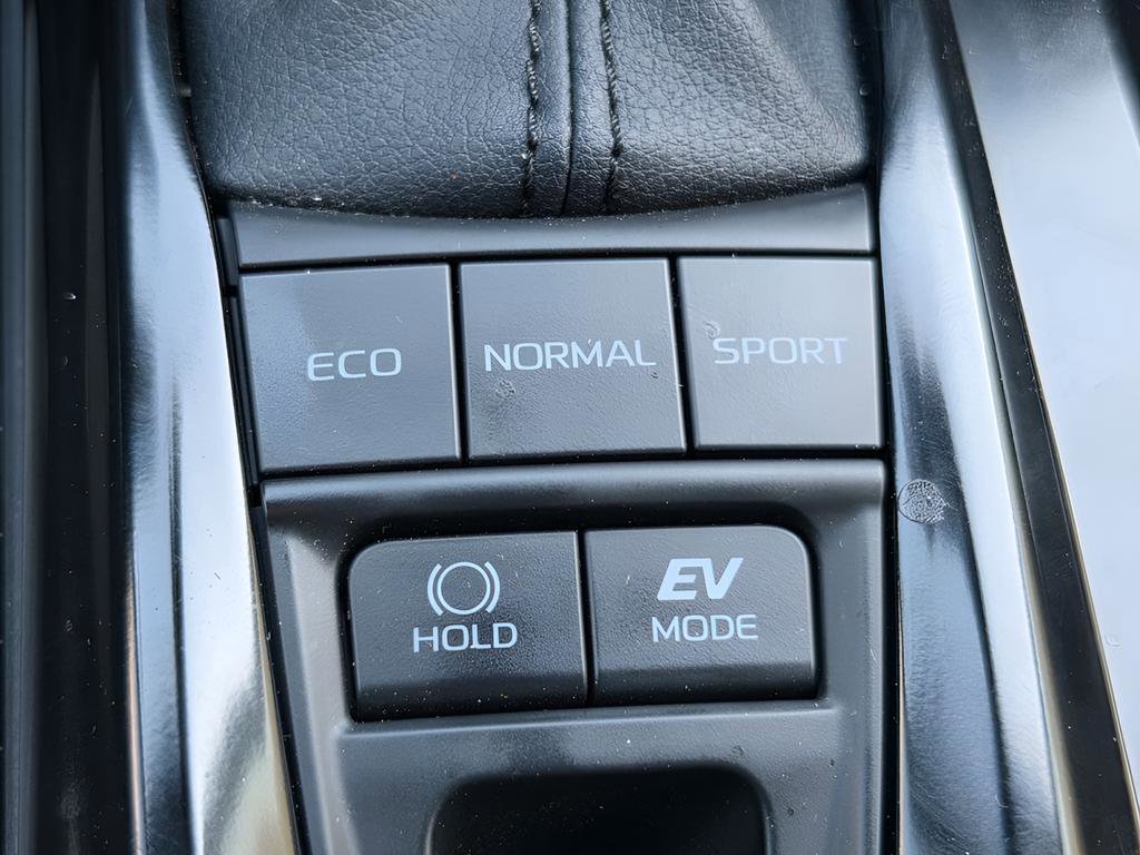 Used 2025 Toyota Camry SE w/ Multimedia Upgrade Package FWD image 14