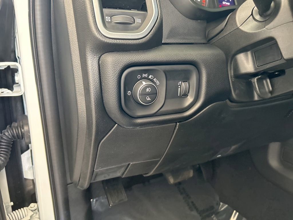 Used 2025 RAM 3500 Big Horn AWD/4WD image 51