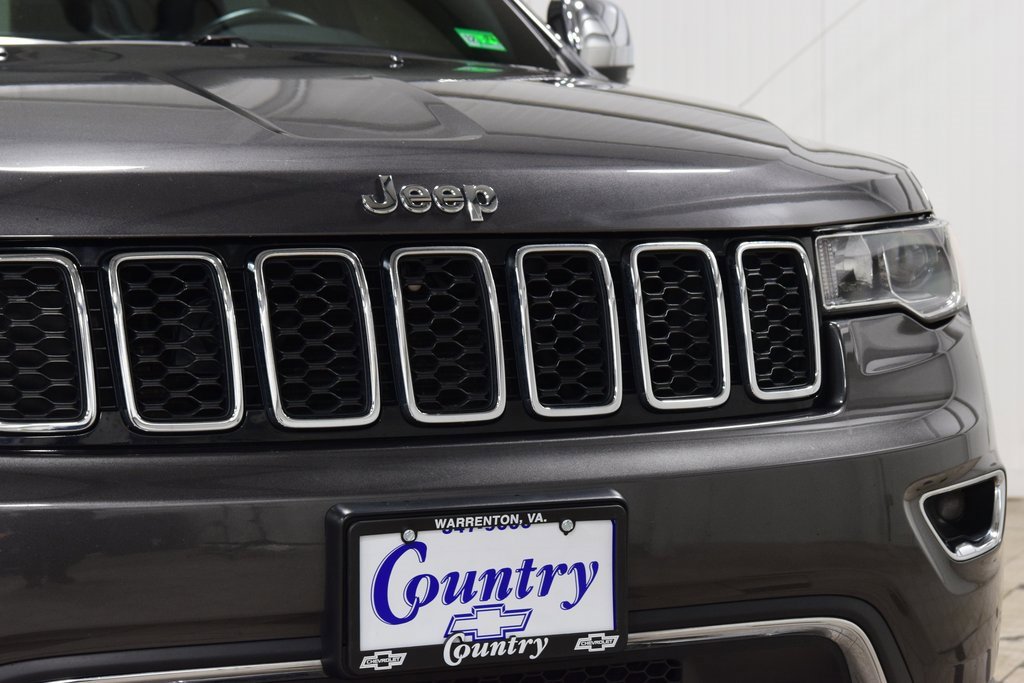 Used 2017 Jeep Grand Cherokee Limited image 11