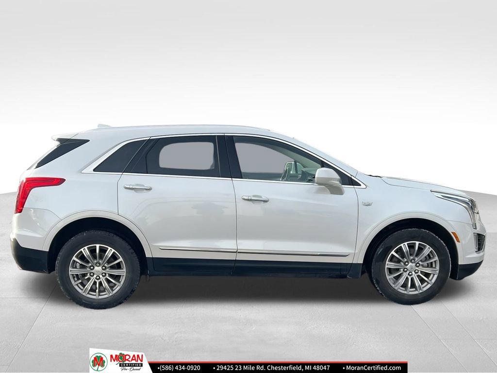 Used 2018 Cadillac XT5 Luxury w/ Driver Awareness Package image 5