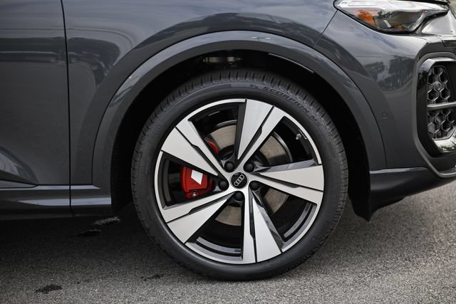 New 2026 Audi SQ5 Premium Plus AWD/4WD image 5