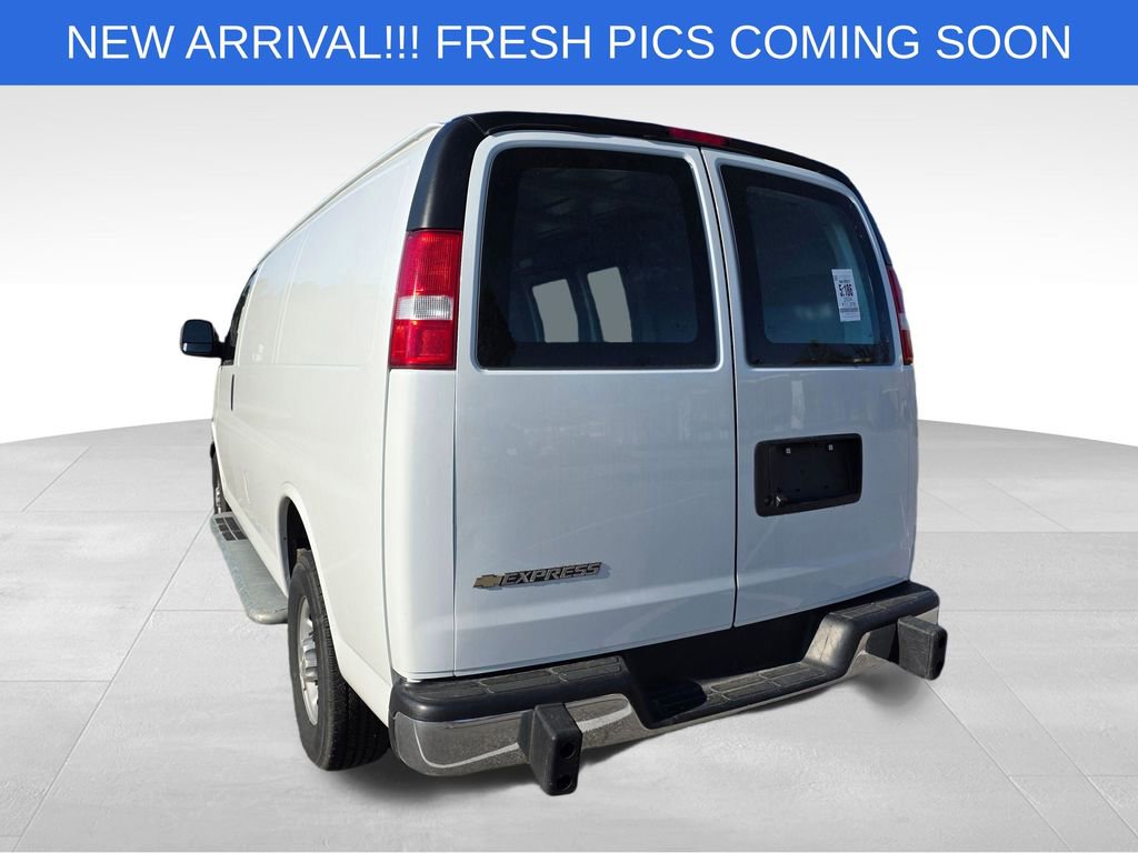 Used 2024 Chevrolet Express 2500 w/ Driver Convenience Package image 6
