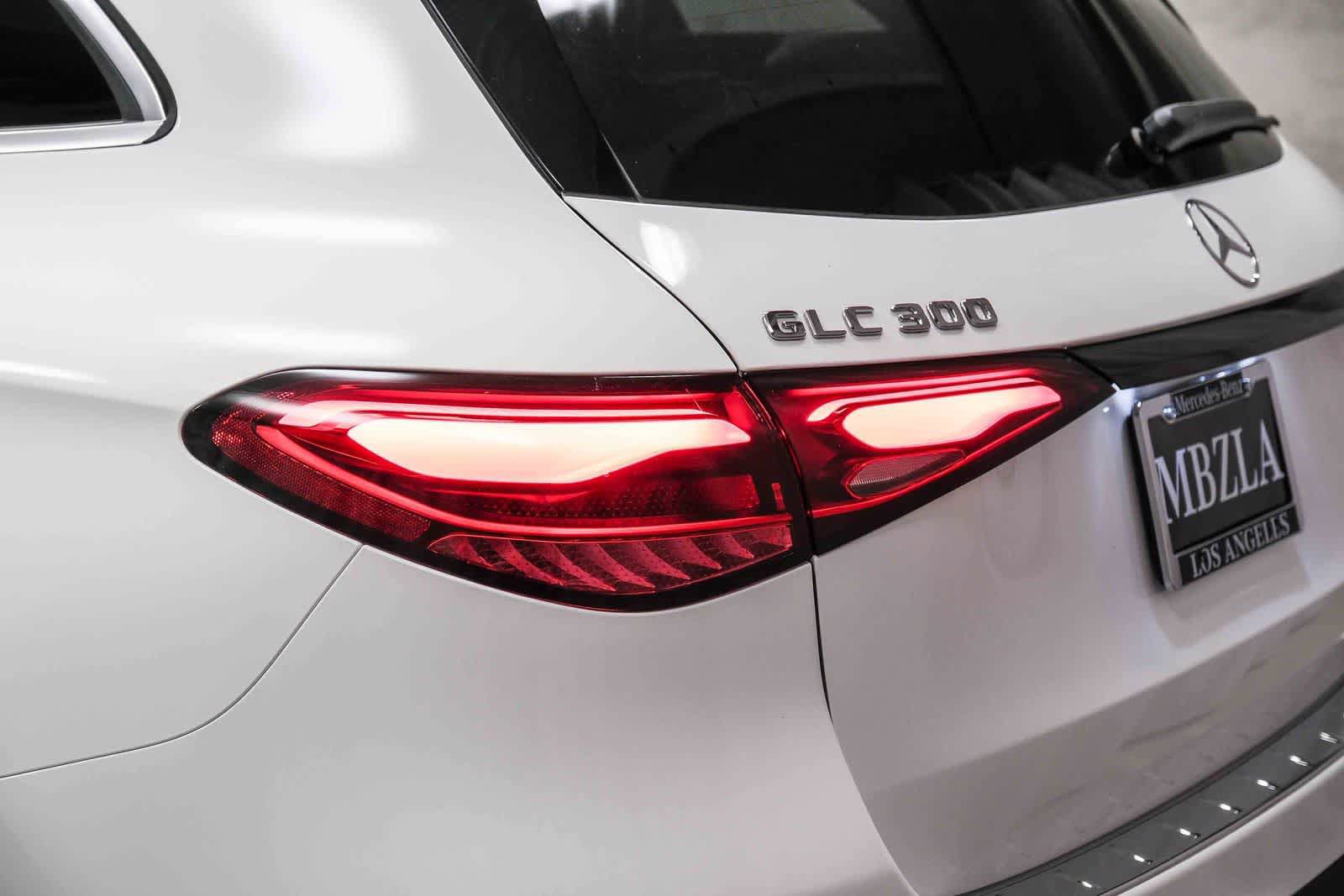 Certified 2026 Mercedes-Benz GLC 300 image 7