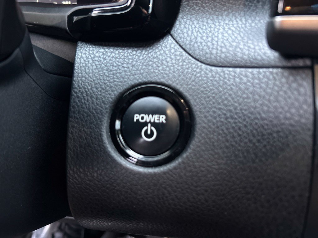 Certified 2025 Toyota Camry SE FWD image 24