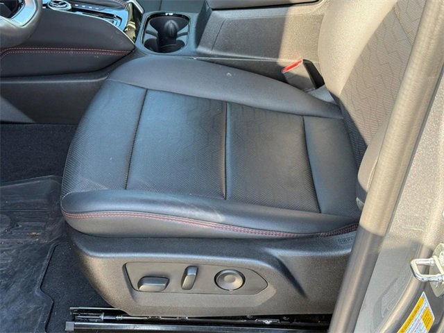 Used 2023 Chevrolet Colorado Z71 w/ Z71 Convenience Package 2 image 18