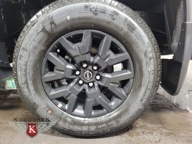 New 2026 Nissan Frontier SV w/ Tow Package AWD/4WD image 7