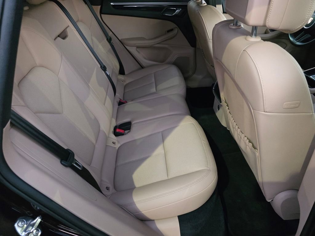 Used 2024 Porsche Macan S image 27