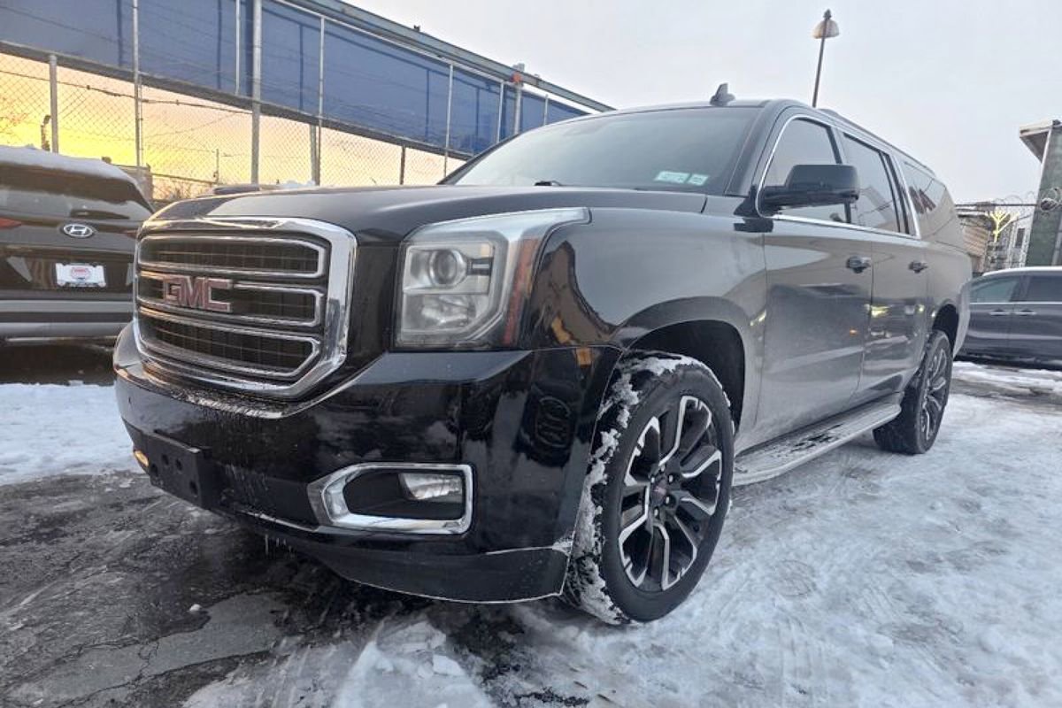 Used 2019 GMC Yukon XL SLT