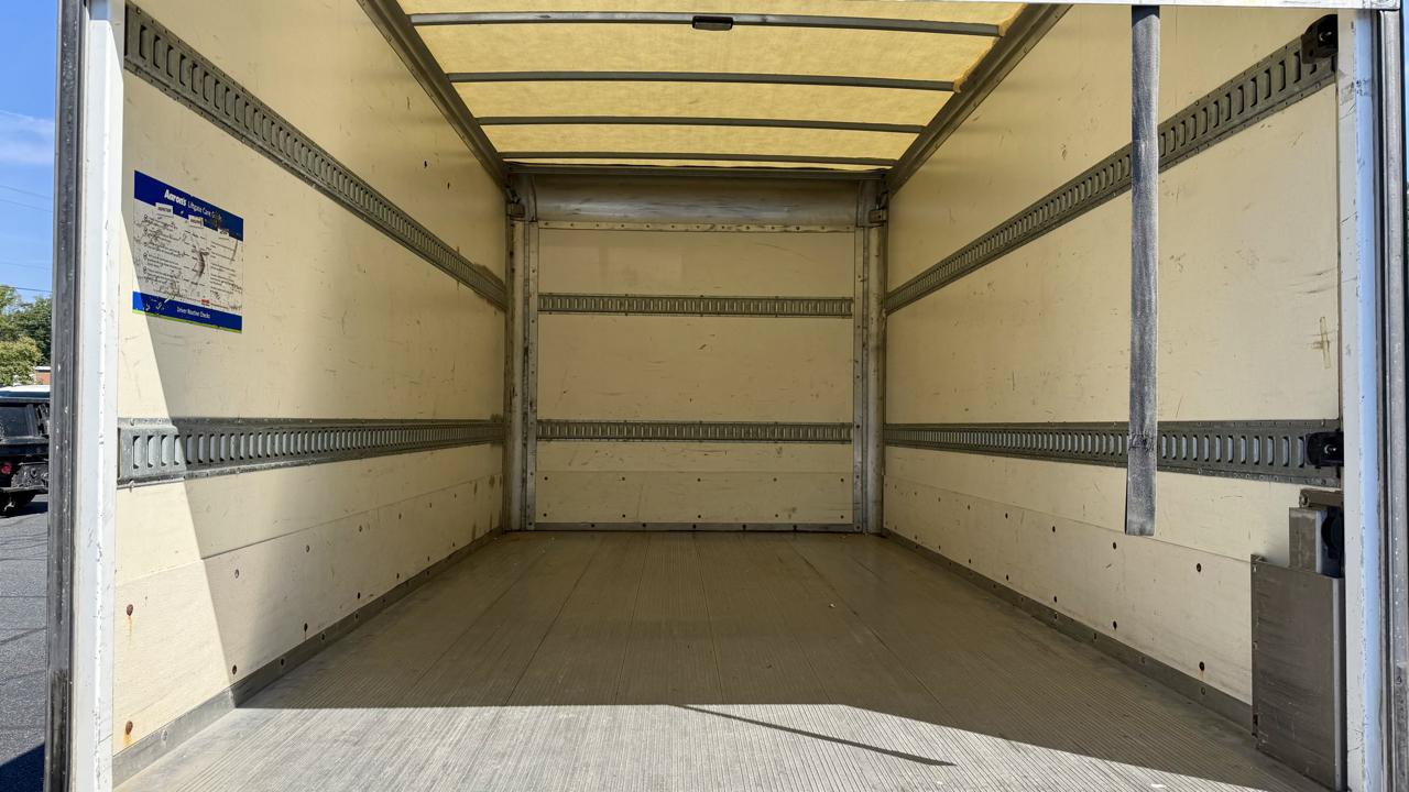 Used 2020 Ford Transit 350 RWD image 9